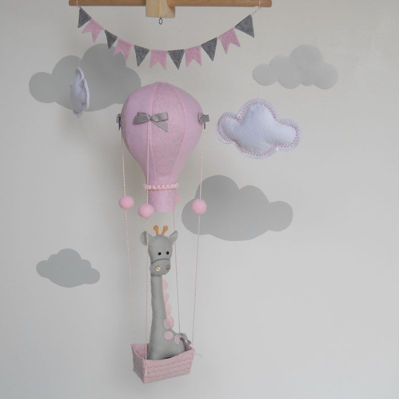 BABY GIRL MOBILE GIRAFFE/ HOT AIR BALLOON MOBILE/BALLOONS NURSERY DECOR/GIRAFFE BABY MOBILE/BABY SHOWER GIFT/FELT BALLOONS MOBILE/GIRAFFE NURSERY DECOR