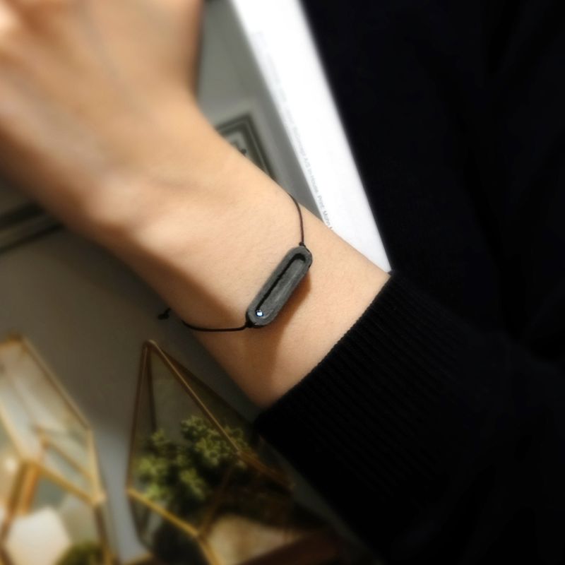 Swarovski gemstones - Concrete bracelet | Pink/Crystal gemstone | Grey | Sliding knot/Metallic clasp | Minimalist | Unique gifts (Women)