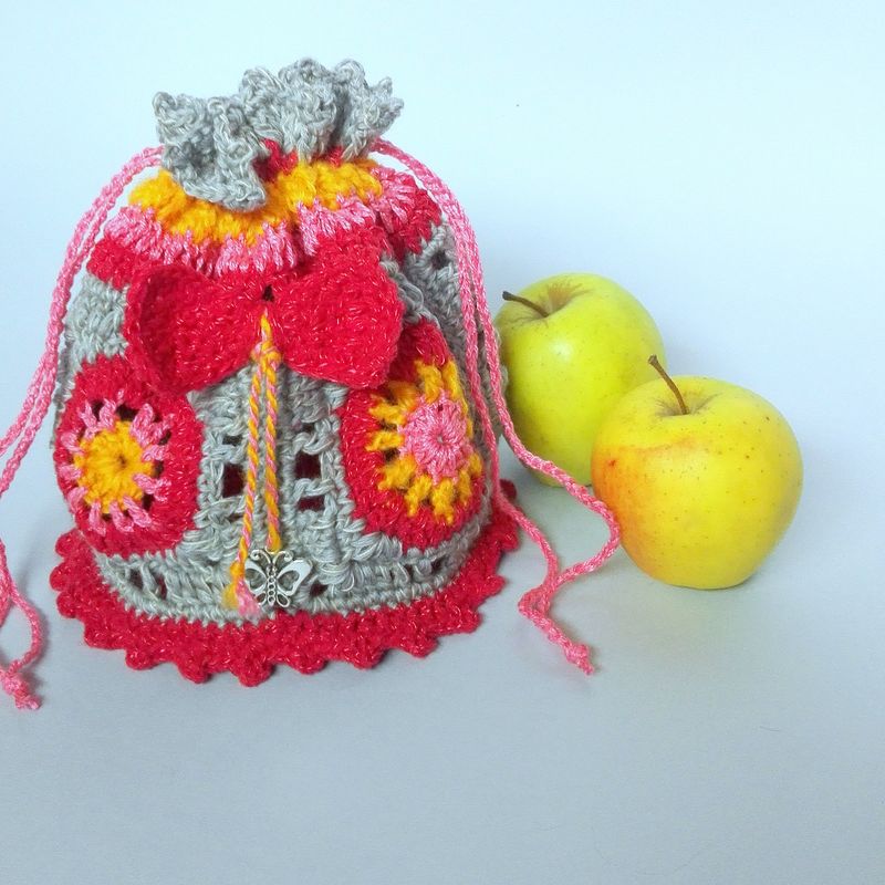 Make up bag Crochet purse Girls accessories Rainbow handbag Mini bag Crochet mandala bag Girls tote bag Baby girl bag Girl purse