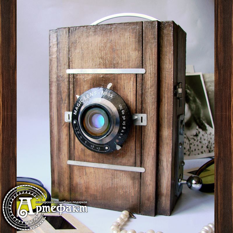 RetroCam the small chest of drawers