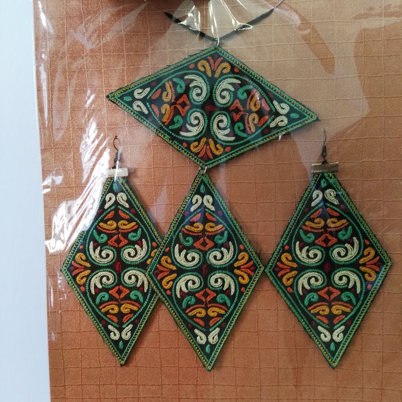 Ethnic Embroidered Jewelry Set