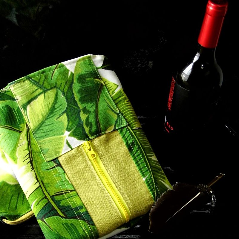 Green Garment Bag, Hanging Garment Travel Bag, Garment Bag For Women, Travel Garment Bag & Toiletry Bag, Cosmetic Bag, Leaf Design Bag