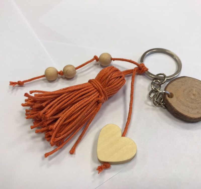 Wooden keychain,personalized keychain,personalized gift,custom keychain,gift for mom,mom gift,new mom gift,mom keychain,keychain mom,mother