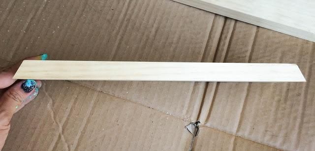 DIY: CHRISTMAS TREE OR SHELF?