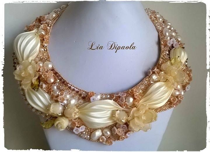 Collier Creamy flower