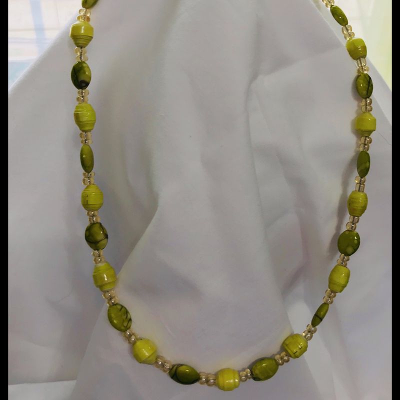 Green paper bead necklace