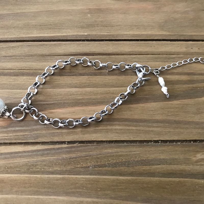 Ooh la la..chains and charms...