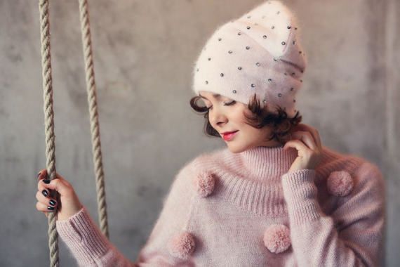 Pink knit cashmere beanie hat with crystals