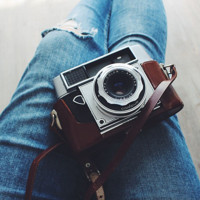 How to make ripped jeans