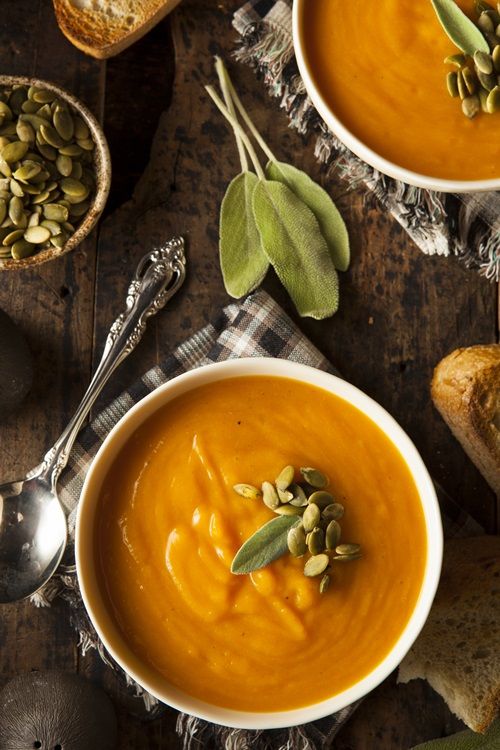AUTUMN PUMPKIN CREAM SOUP WITH SPICES!