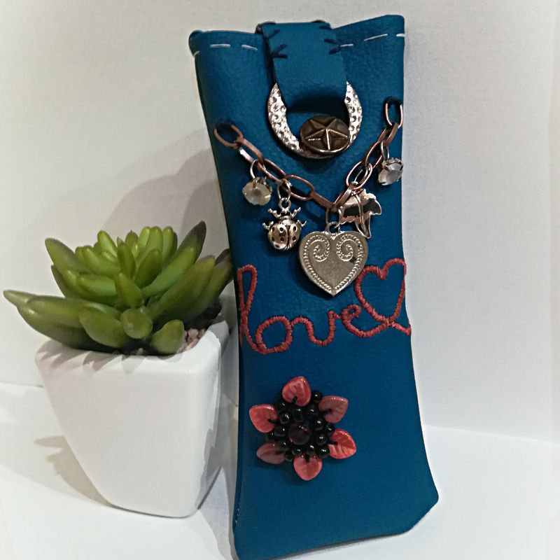 Boho soft glasses case with metal details