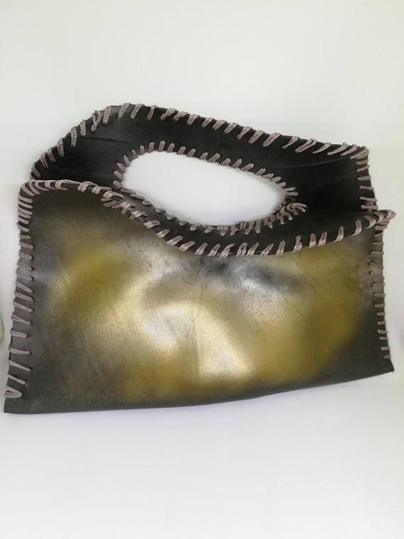 Inner Tube Purse/Chambre sac a air/ Free Shipping/ Handmade/ Metal Color/ Gold n Silver Color/ Upcycling Fashion/ Chic/ Magnetic Button Snap