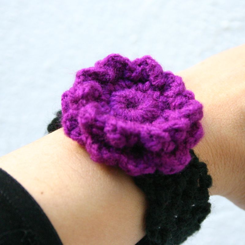 Crochet Bracelet with flower