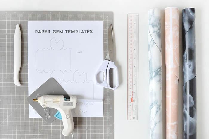 DIY: PAPER CRYSTAL DECORATIONS FOR MIRROR