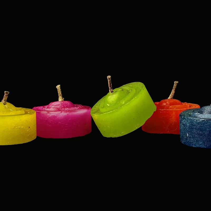 How to make scented candles?