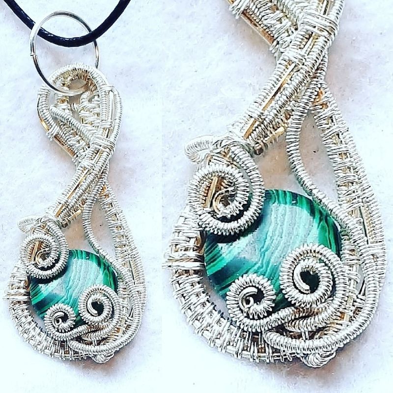 Wire Weaved Malachite Pendant