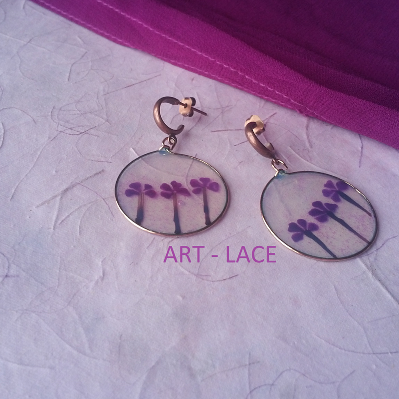 Rustic Copper Hoop Earring for women Dangle wire resin flower Hoop Studs Transparent earring flower Chandelier Hoop Bohemian earring unique