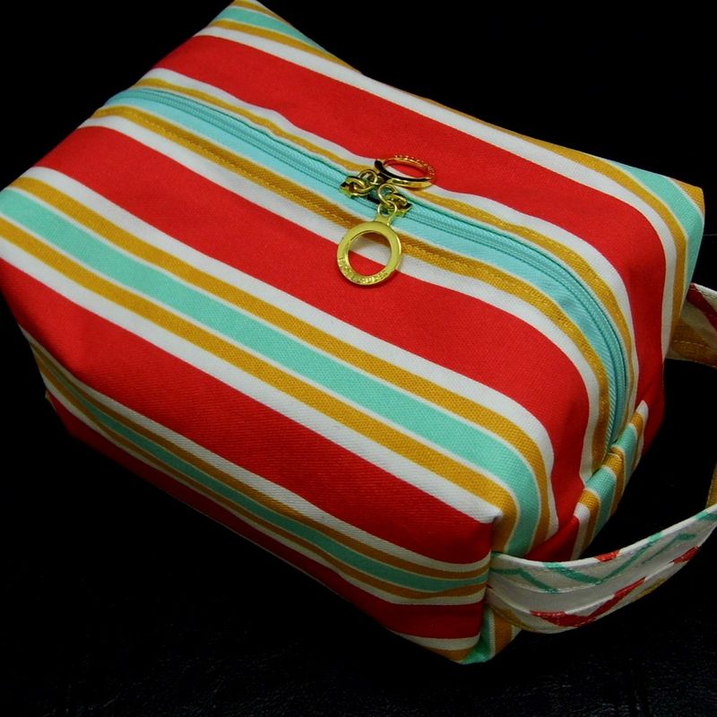 Large Toiletry Bag, Womens Toiletry Travel Bag, Big Cosmetic Bag, Red Makeup Bag For Women, Boxy Bag, Travel Organizer