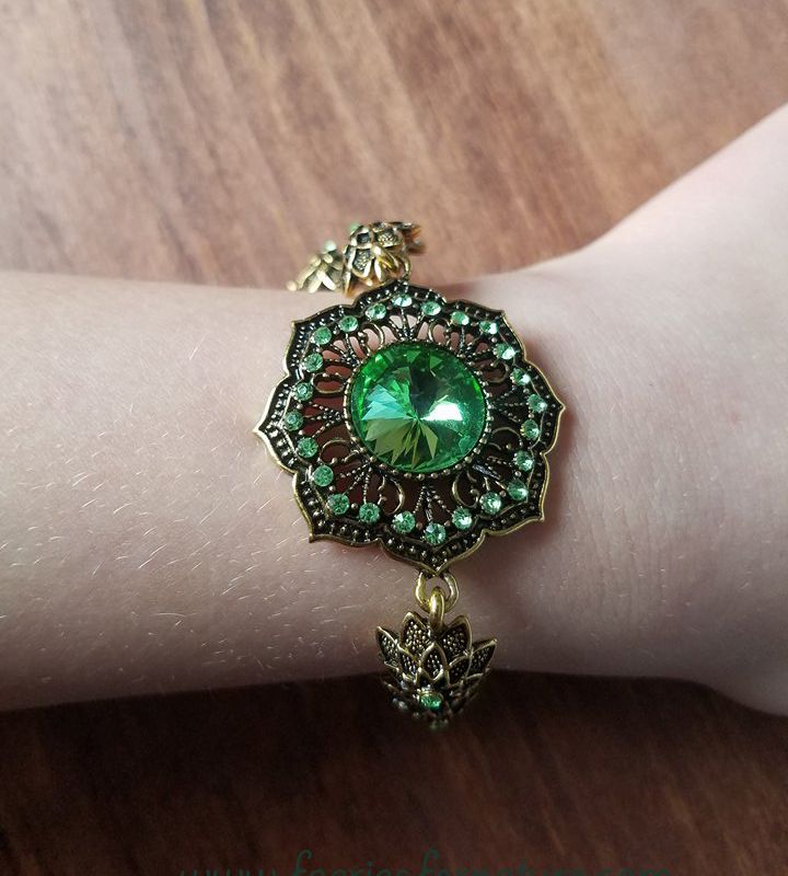 Once Upon A Time/Zelina Bracelet/ Zelena Jewelry/Emerald Bracelet/Ouat Bracelet/Ouat Jewelry/Wicked Witch/Gift For Her