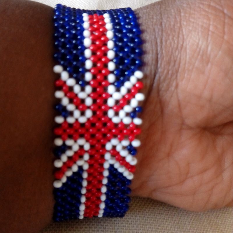 Beaded British flag bracelet made in Kenya by the Masaai/Maasai/masai community
