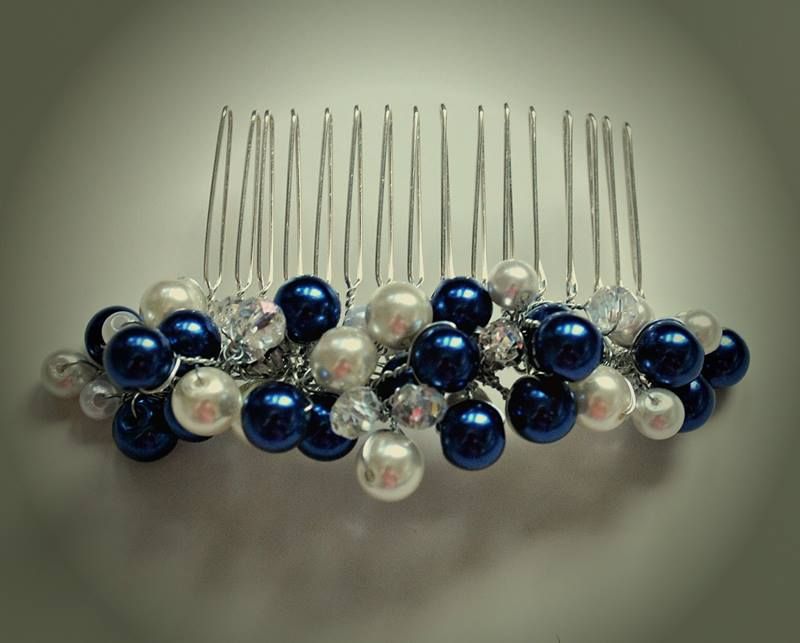 Navy and pearl haircomb