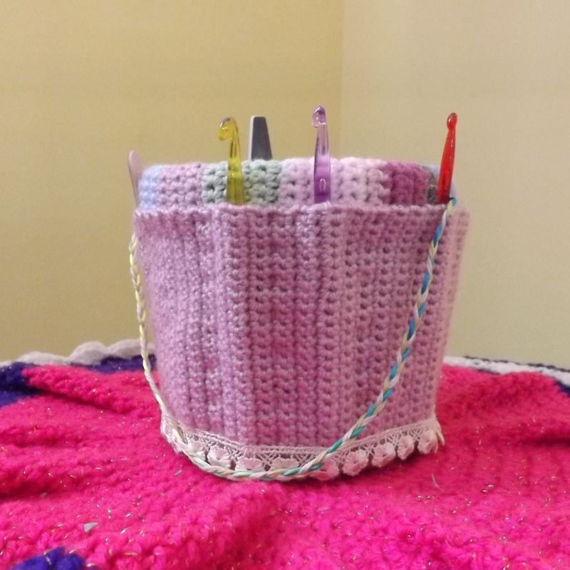 crochet hook & wool holder