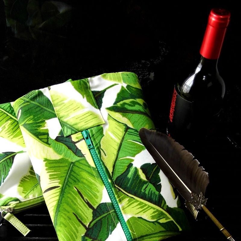 Garment Bag, Green Hanging Garment Travel Bag, Womens Garment Bag, Travel Garment Bag & Toiletry Bag, Leaf Design Bag, Garment Carrier