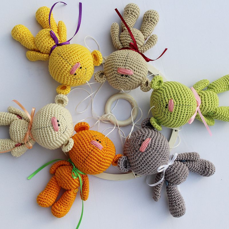 Crib mobile, woodland mobile, woodland nursery decor, baby girl mobile, baby boy mobile, unisex baby gift, teddy bear, color bears, crochet