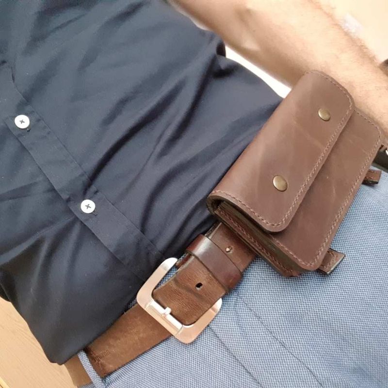 Leather mobile holder for belt