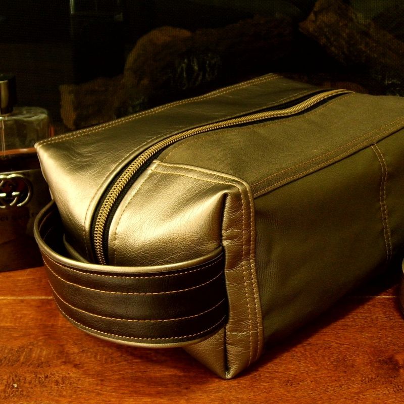 Brown Toiletry Bag, Mens Shaving Bag, Vegan Toiletry Bag, Travel Toiletry Case, Dopp Kit For Men, Travel Zipper Bag