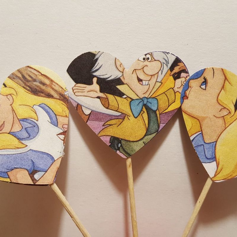 Alice in Wonderland cupcake toppers