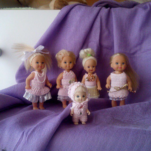 Clothes for dolls