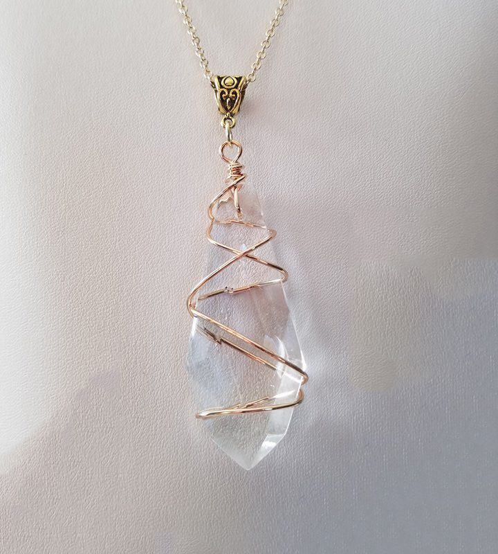 Final Fantasy 9 Necklace/Princess Garnet/Dagger Necklace/Crystal Necklace/Fantasy Necklace/Quartz Necklace/Zidane Necklace