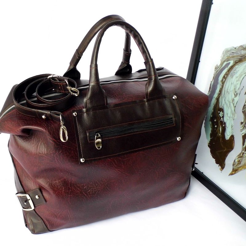 Travel Bag For Women, Vegan weekender bag, Overnight tote, Burgundy weekend bag, Faux leather large bag, Travel gifts for women