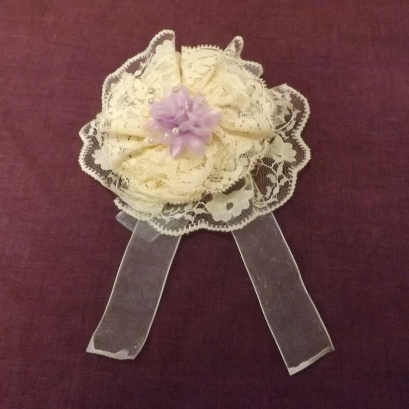 Beautiful cream & lilac lace hair clip