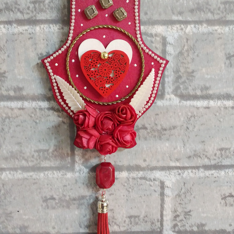 HAMSA WALL DECOR: A GOOD LUCK CHARM