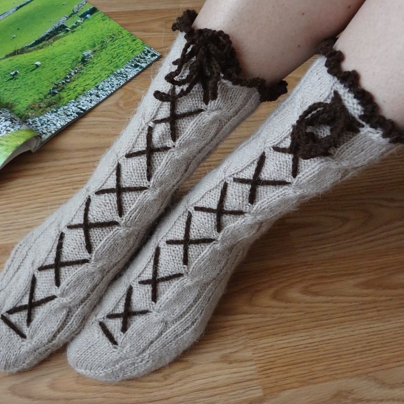 "Alpine" handmade socks with lace