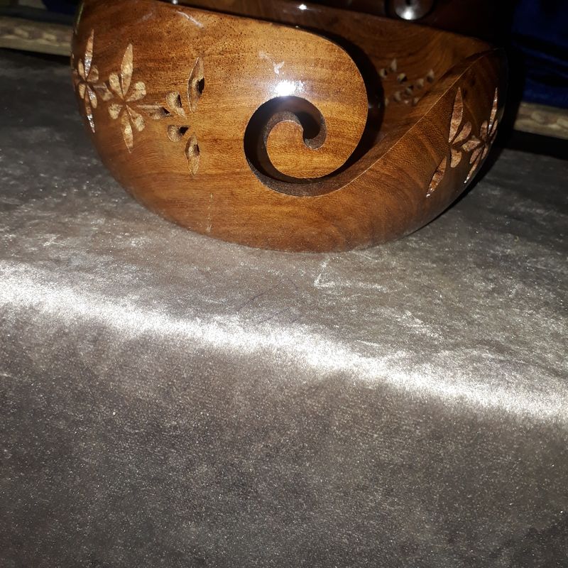 Yarn bowl