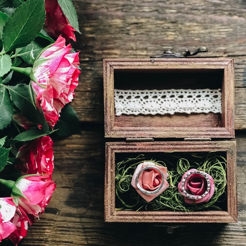 Wooden ring holder box with roses