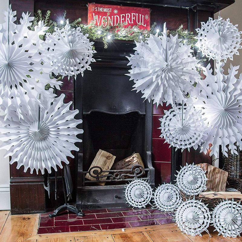 How to make paper snowflakes?