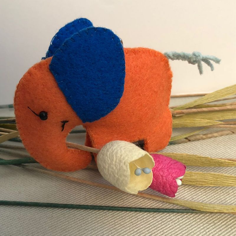 Make Your Own Elephant // DIY Sewing kit