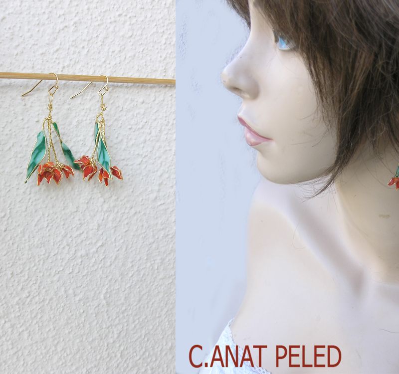 Flower earrings,  Botanical earrings, Orange earrings, Nature jewelry.