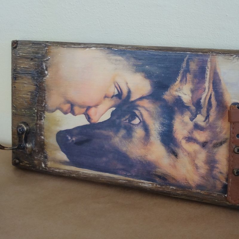 Panel key holder "Eyes to eyes"