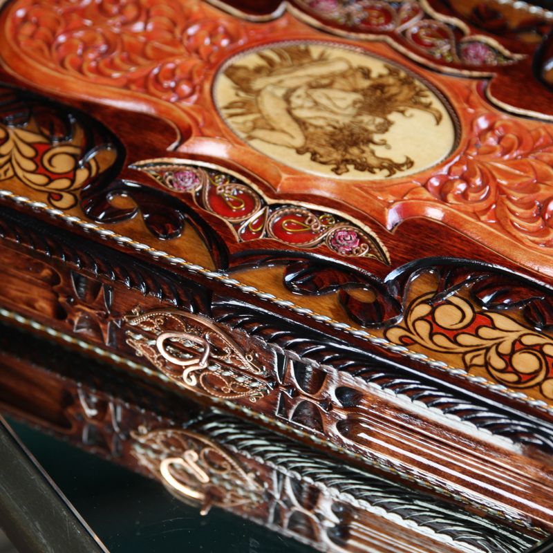 Handcrafted Backgammon Set