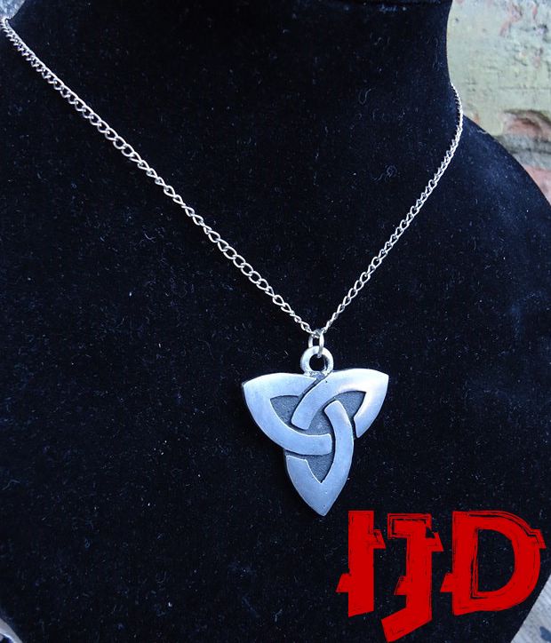 Celtic Knot Necklace - Triquerta Necklace - Charmed Necklace - Celtic Necklace - Celtic Medallion - Celtic Pendant - Pagan Jewelry