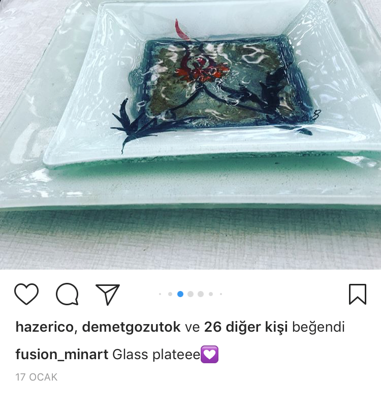 white flowering plate