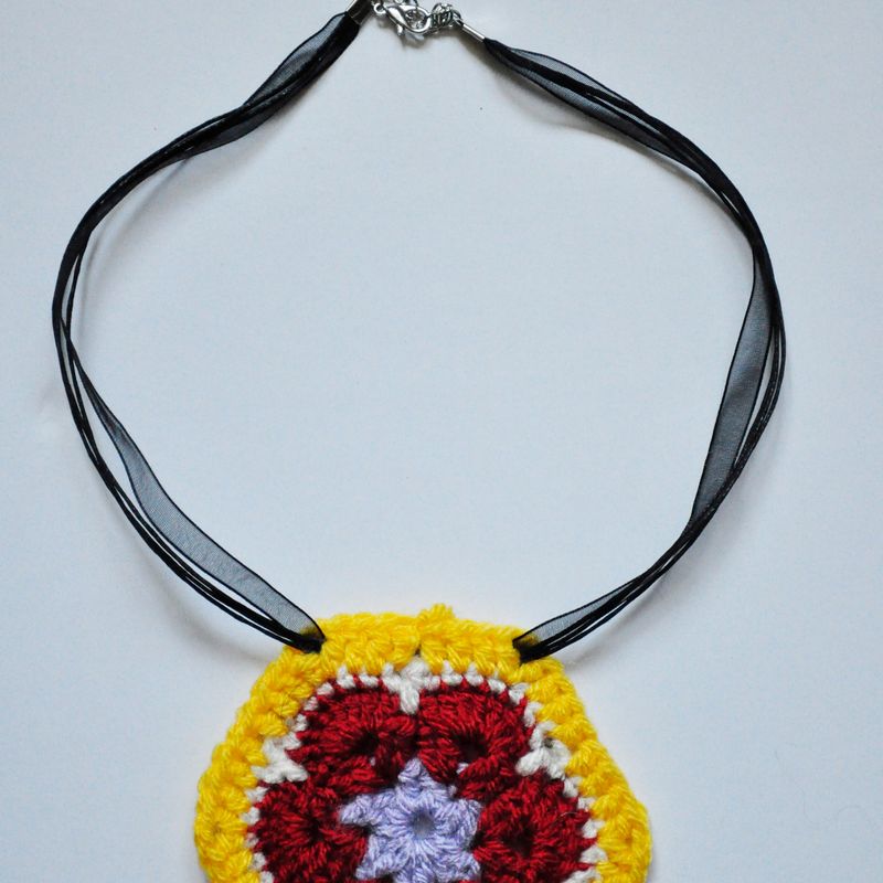 Crochet necklace