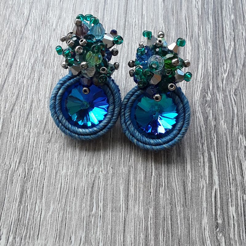 soutache lobe earrings, crystal jewels, elegant jewellery, blue earrings